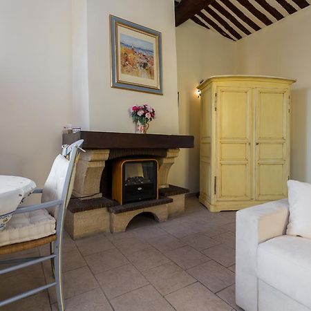 Very Charming Studio Apartment On Port In Cannes A Short Walk To Palais With Aircon And Internet 411 المظهر الخارجي الصورة