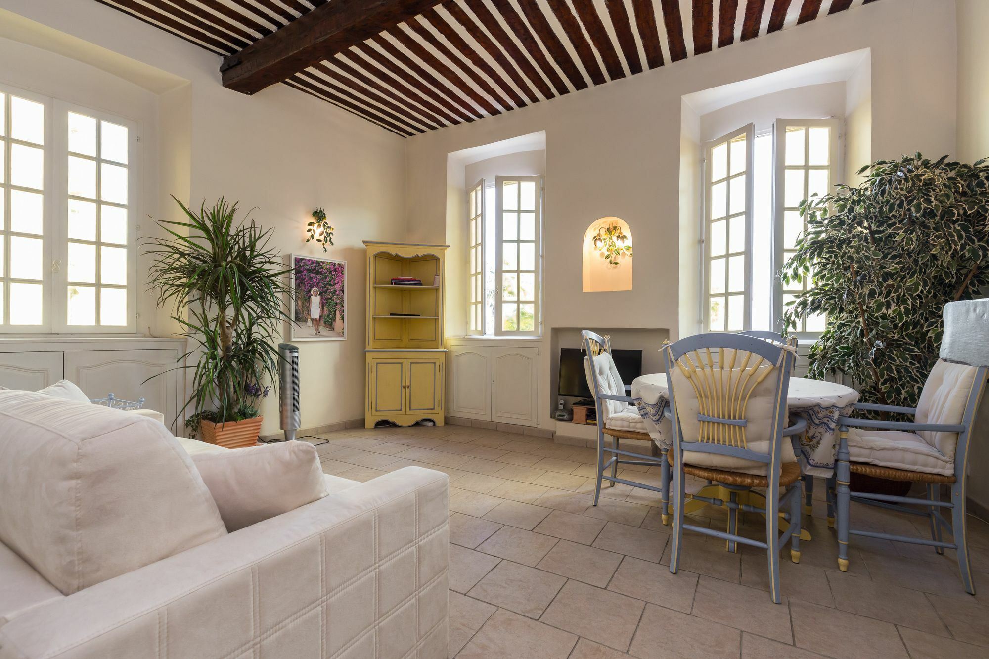 Very Charming Studio Apartment On Port In Cannes A Short Walk To Palais With Aircon And Internet 411 المظهر الخارجي الصورة