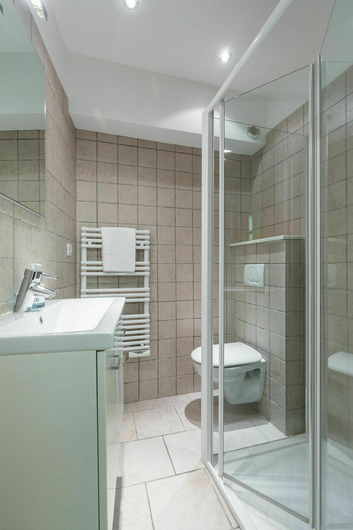 Very Charming Studio Apartment On Port In Cannes A Short Walk To Palais With Aircon And Internet 411 المظهر الخارجي الصورة